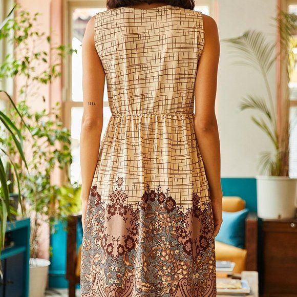 NWT Summer Dress with Pockets - Picture 3 of 3